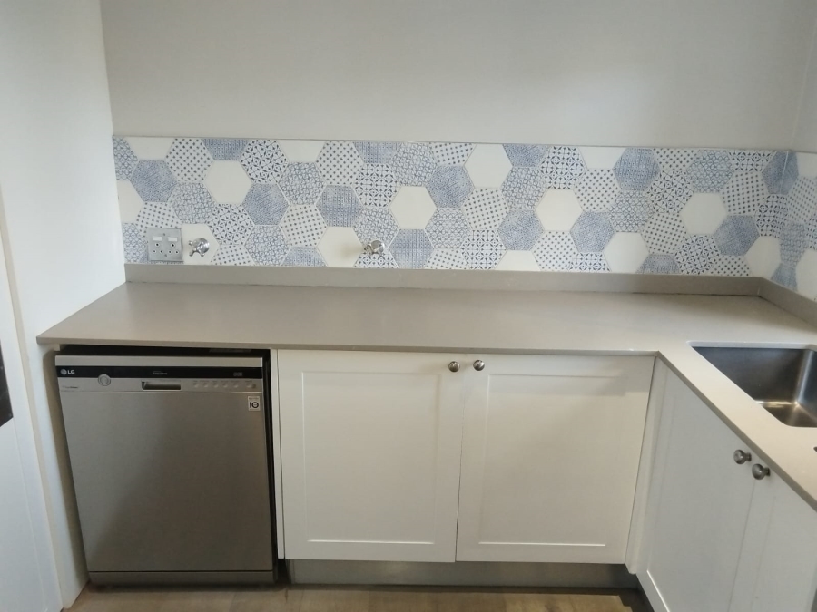 To Let 5 Bedroom Property for Rent in Ruyteplaats Western Cape